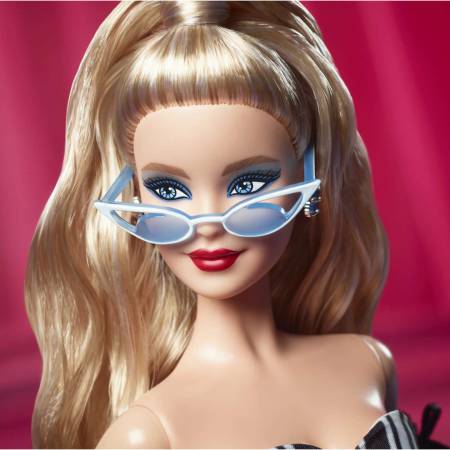 Barbie-Puppe zum 65-jährigen blauen Saphir-Jubiläum
